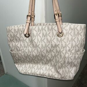 Michael Kors purse/tote bag